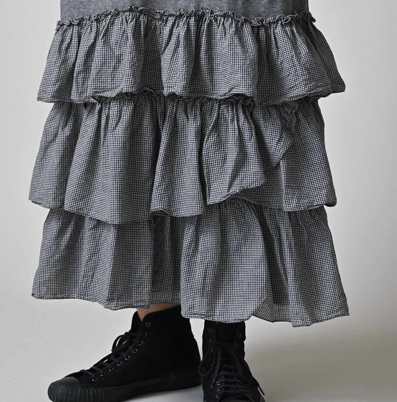 45R Plain Weave x Jersey Frilled Dress - Image 10