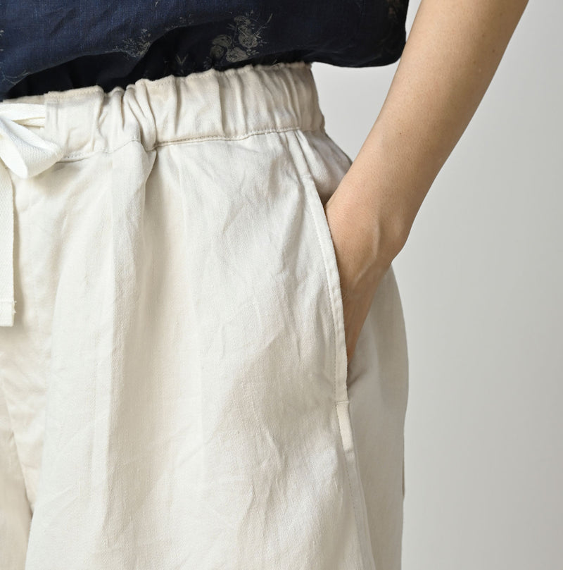 Linen Sateen Easy Short Pants - Image 9