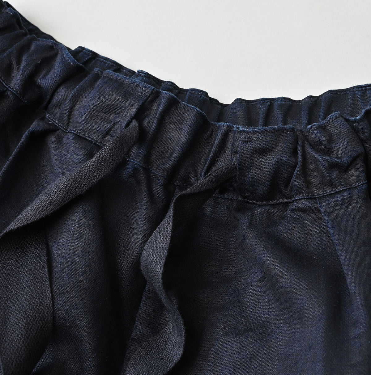 Indigo Linen Sateen Easy Short Pants