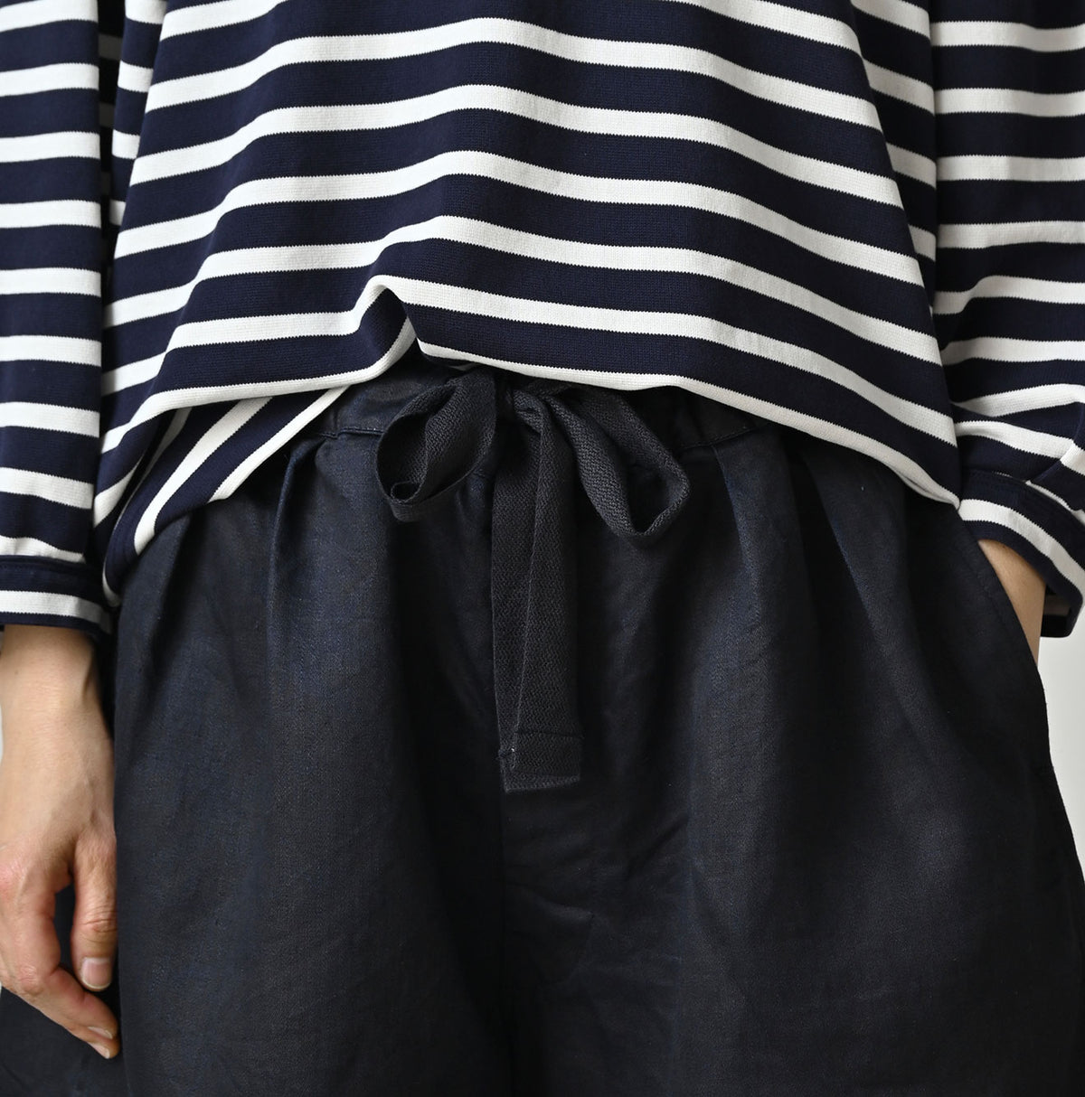 Indigo Linen Sateen Easy Short Pants