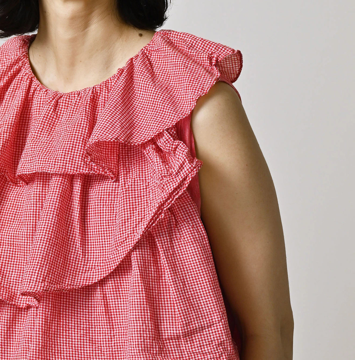 45R Plain Weave x Jersey Frilled Camisole