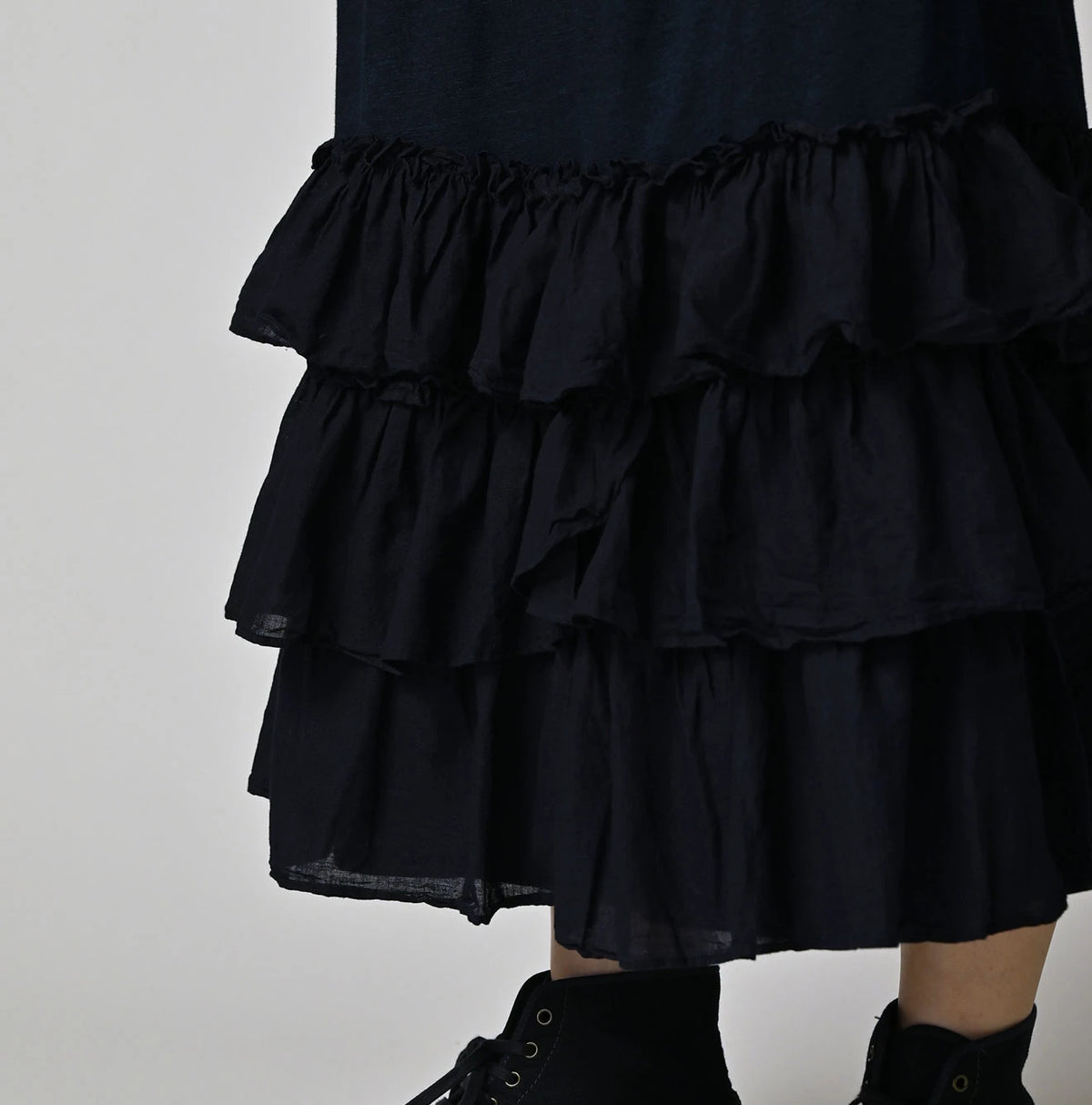 45R Indigo Plain Weave x Jersey Frilled Skirt