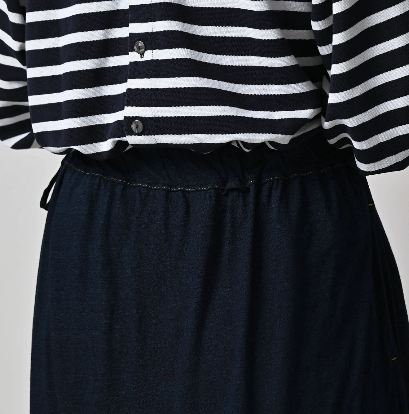 45R Indigo Plain Weave x Jersey Frilled Skirt - Image 10