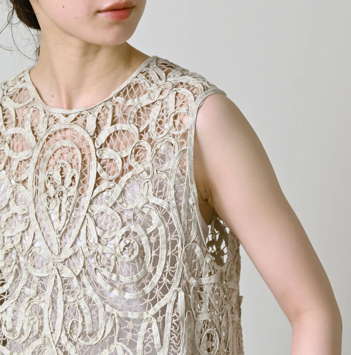 45R Linen Ribbon Batten Lace Camisole
