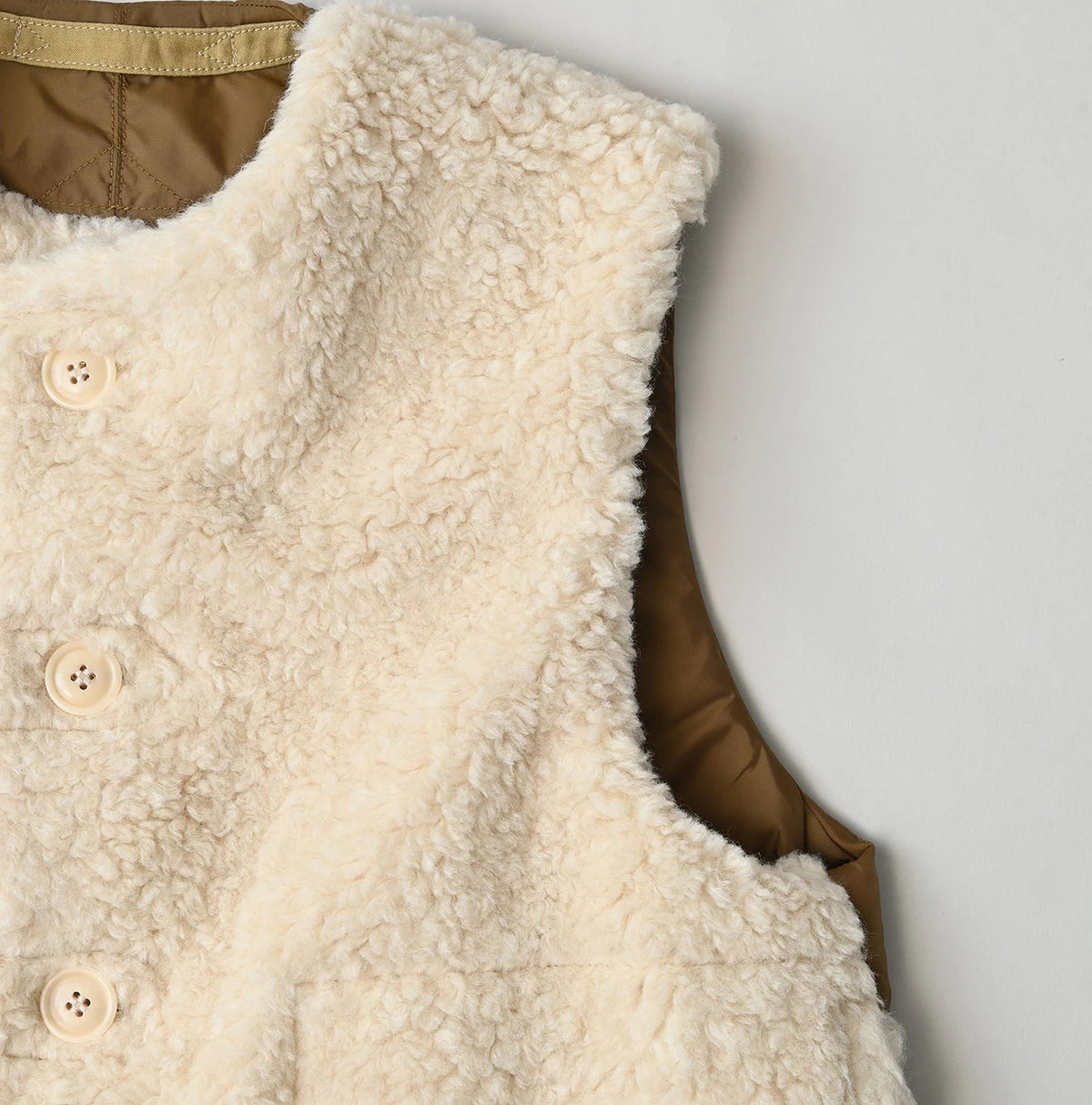 45R Wool Boa x Nylon Vest