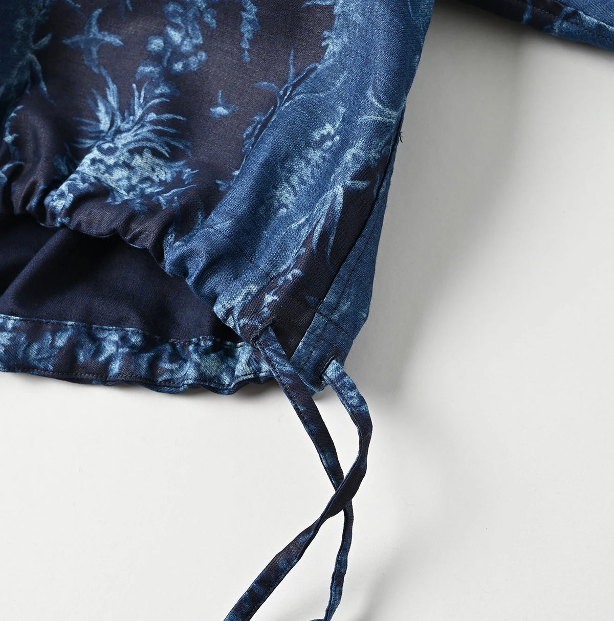 45R Indigo Chandelier Flower Print Puff Bridge Blouse