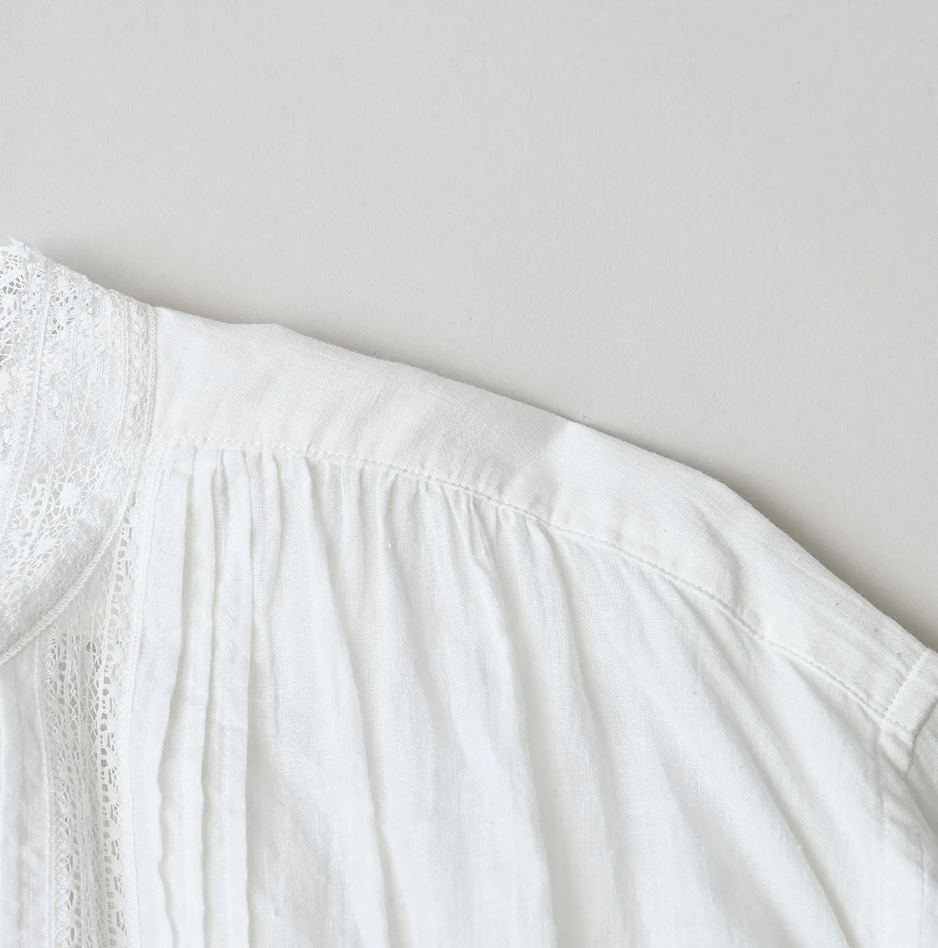 45R Khadi Lace Tuck Smock Blouse - Image 16