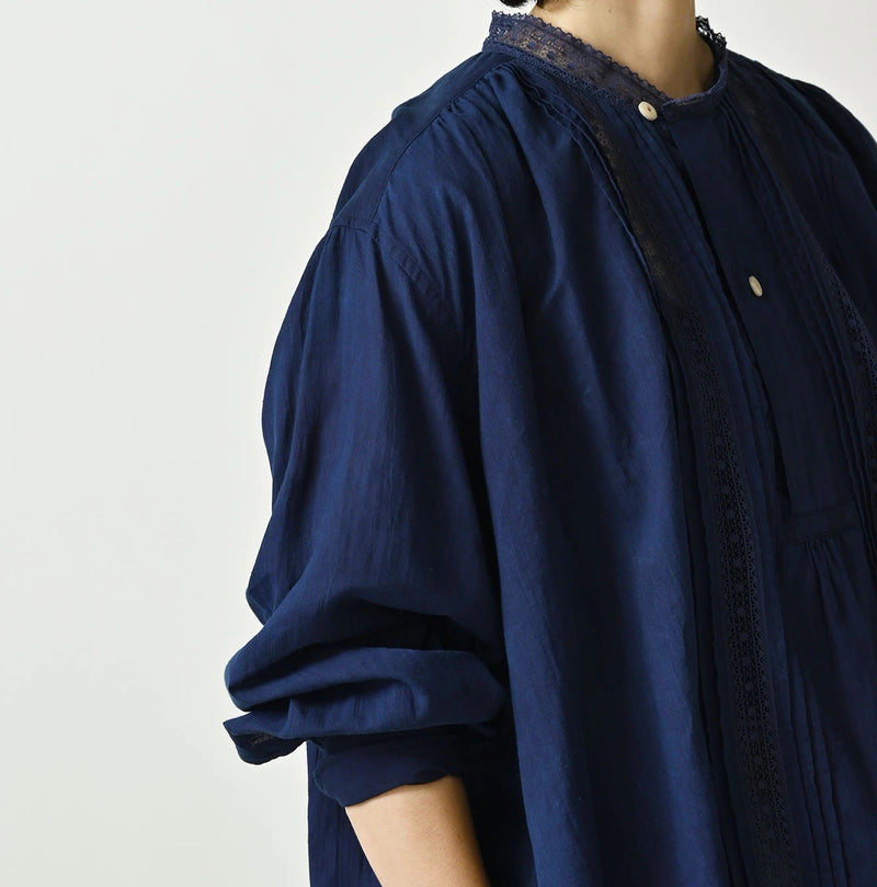 45R Ai Indigo Khadi Lace Tuck Smock Blouse - Image 9