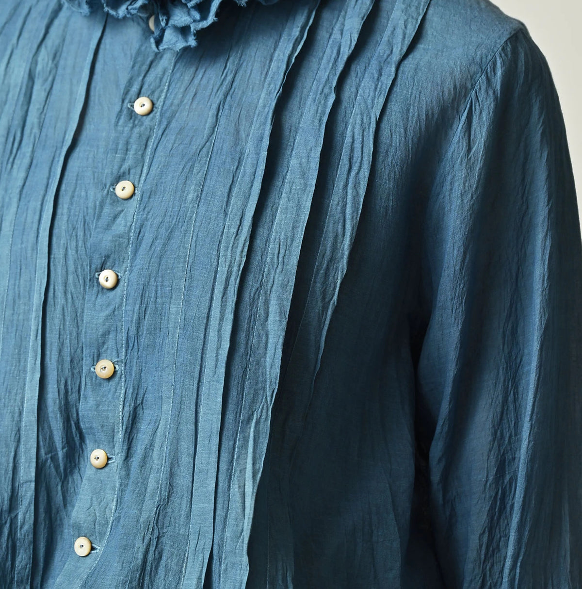 45R Ai Indigo Feather Khadi Silk Talula Blouse