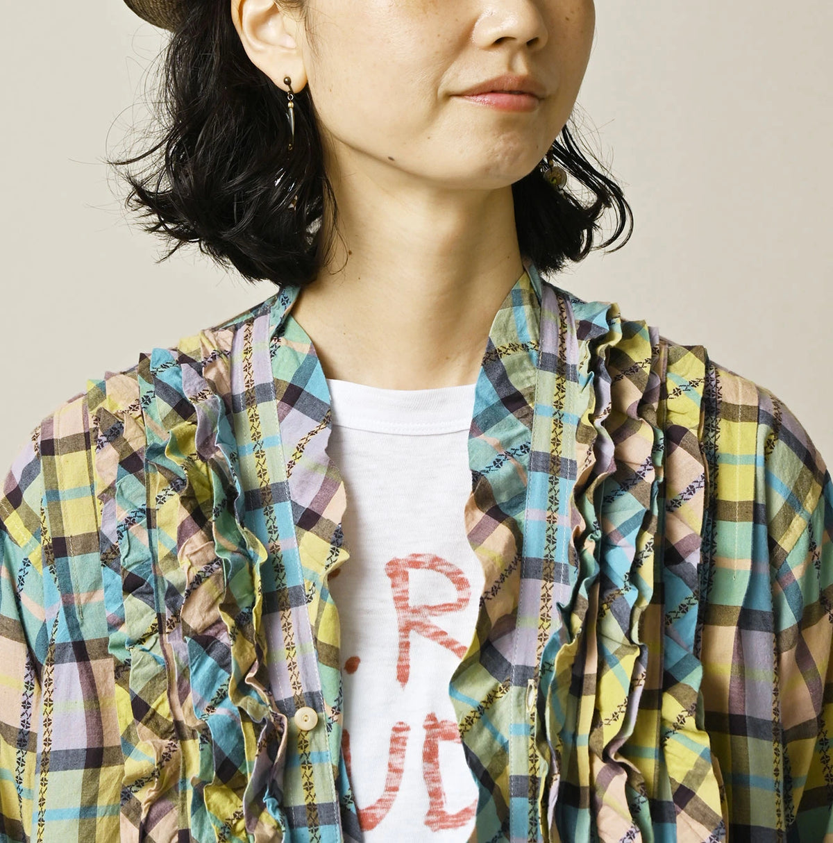 45R Khadi Dobby Frill Cachecoeur