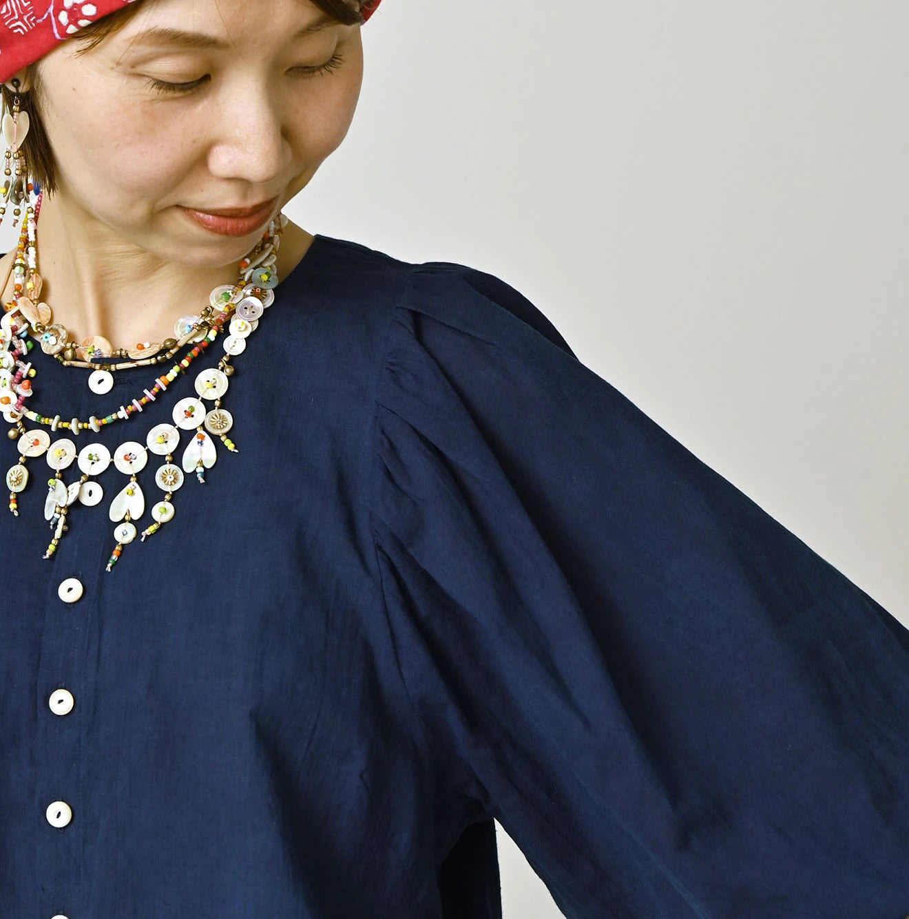 45R Ai Indigo Khadi Puff Sleeve Blouse - Image 7