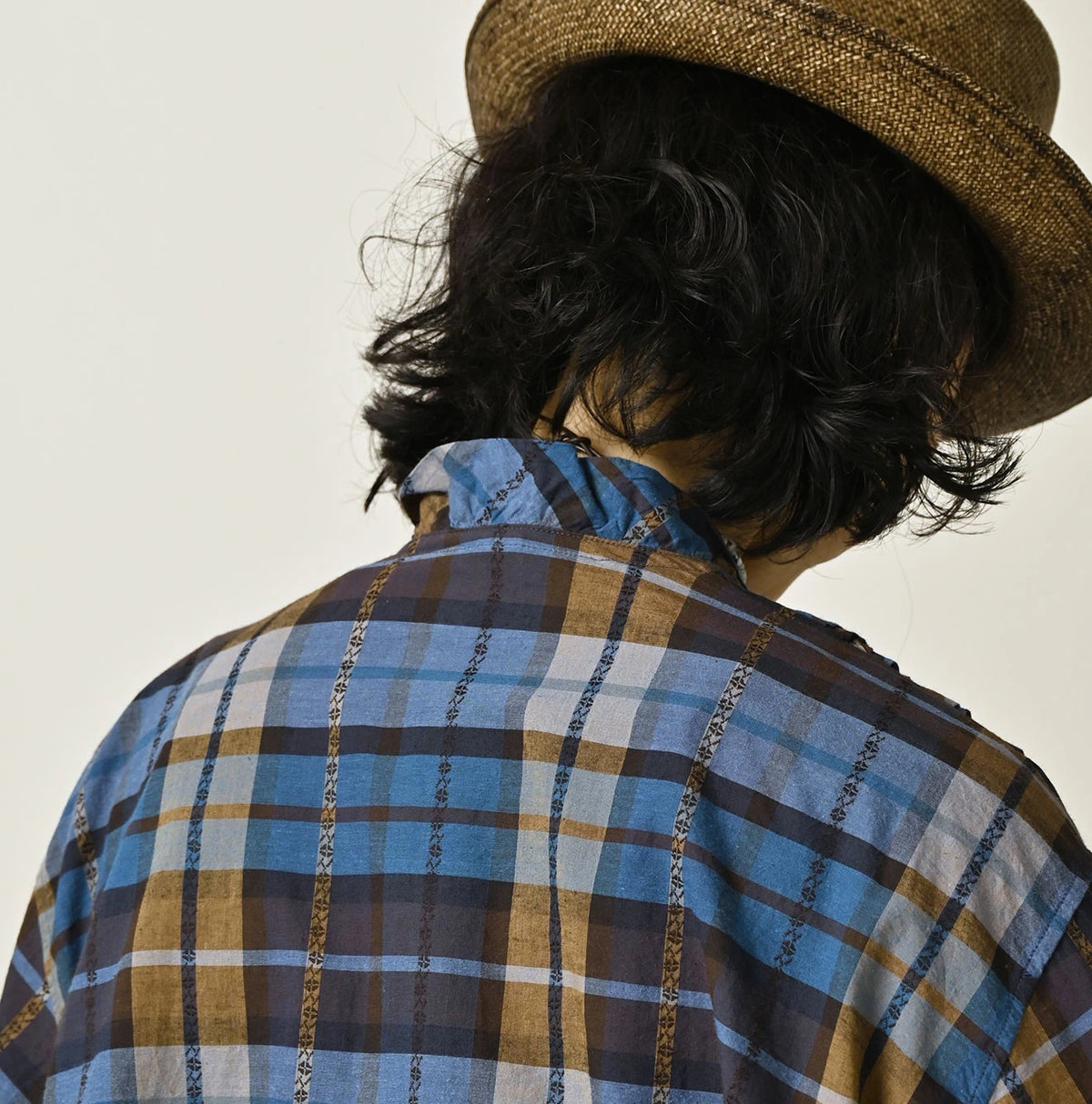 45R Ai Indigo Check Khadi Dobby Frill Cachecoeur
