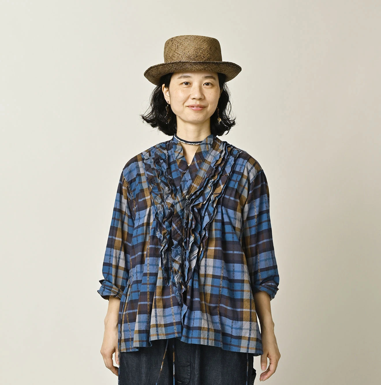 45R Ai Indigo Check Khadi Dobby Frill Cachecoeur - Image 11