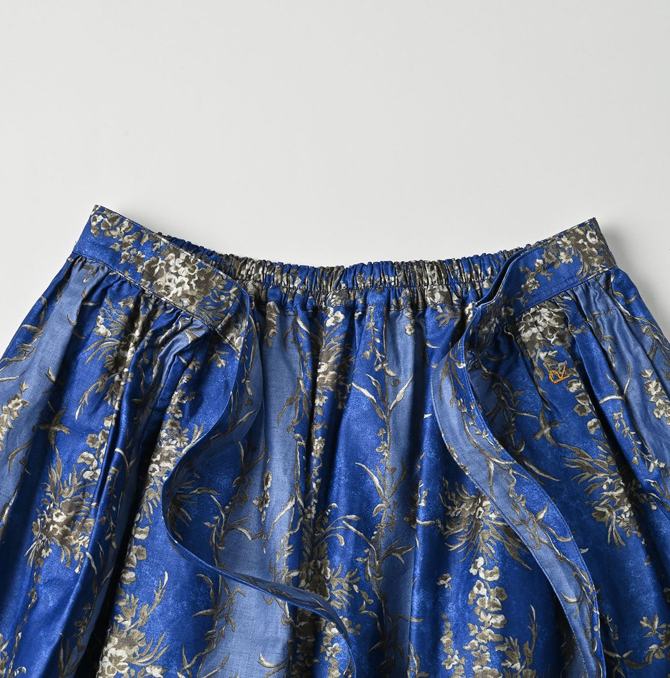 45R Chandelier Flower Apron Skirt