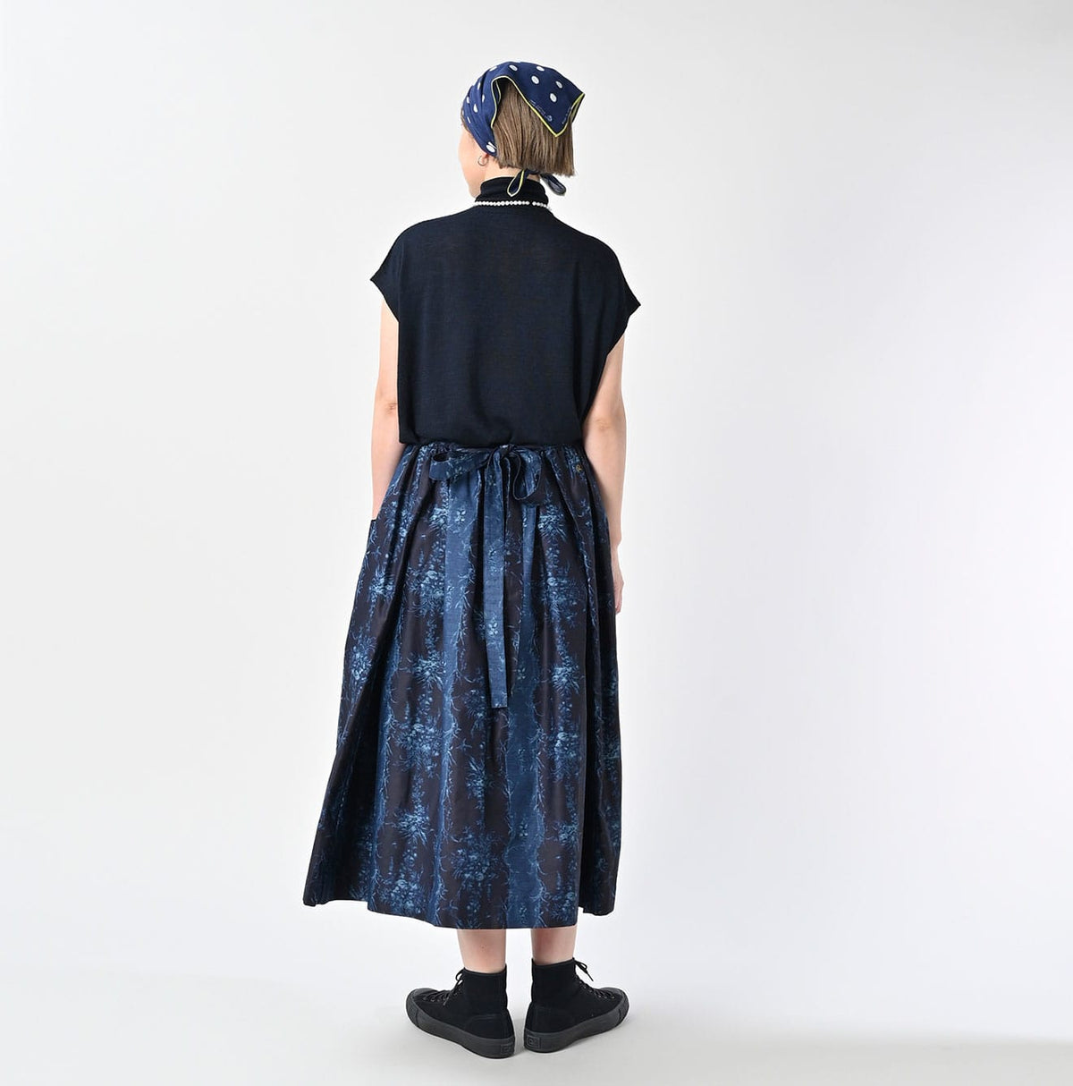 45R Indigo Chandelier Flower Apron Skirt