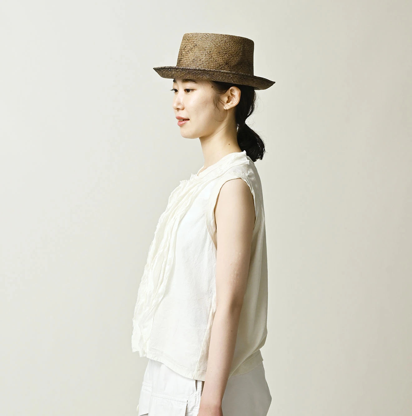 45R Tenjiku x Feather Khadi Frill Camisole - Image 4