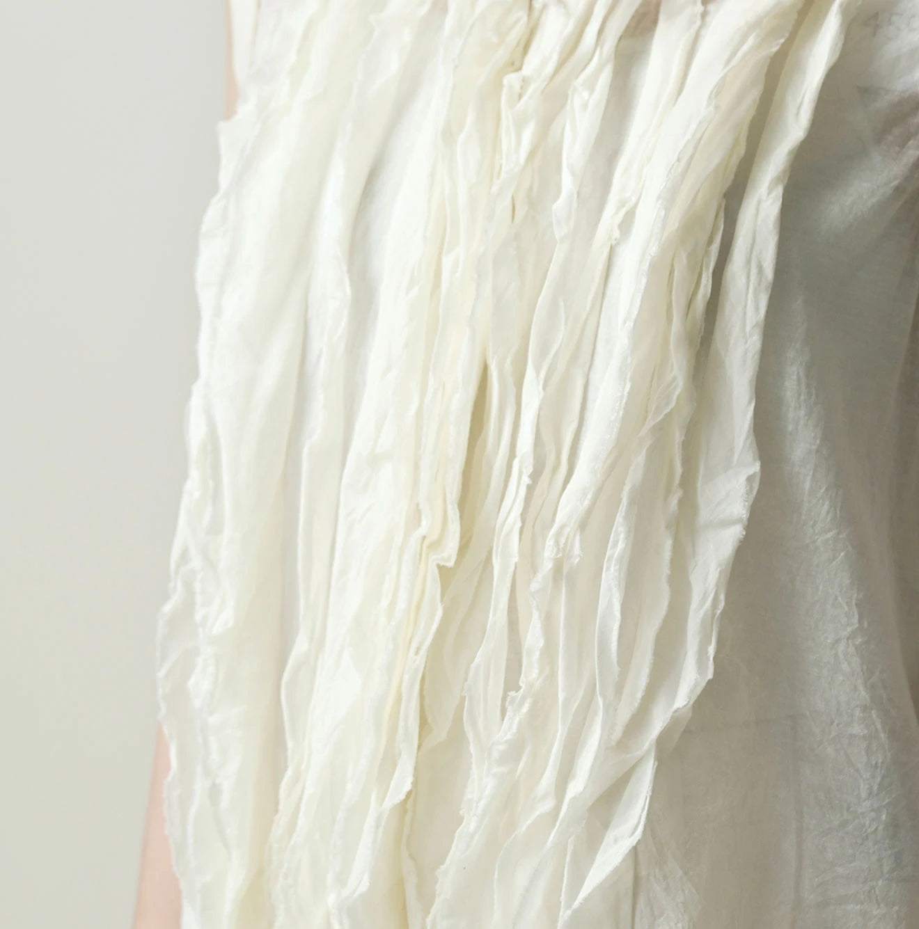 45R Tenjiku x Feather Khadi Frill Camisole - Image 7