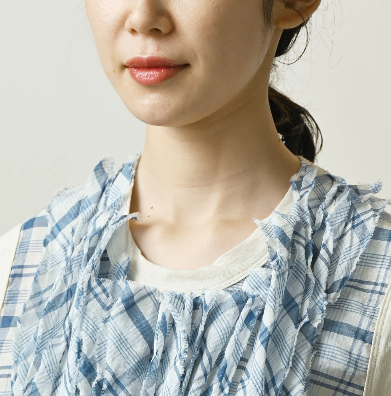 45R Tenjiku x Feather Khadi Frill Camisole - Image 7