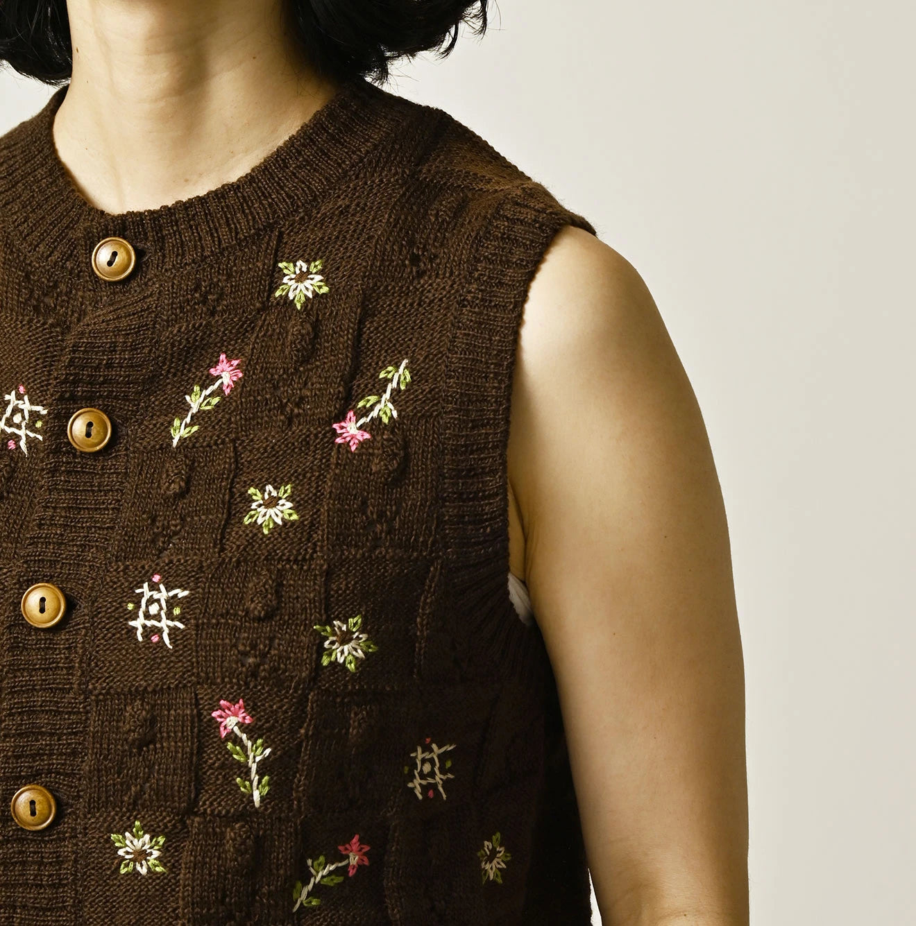 45R Bonbon Flower Vest - Image 9