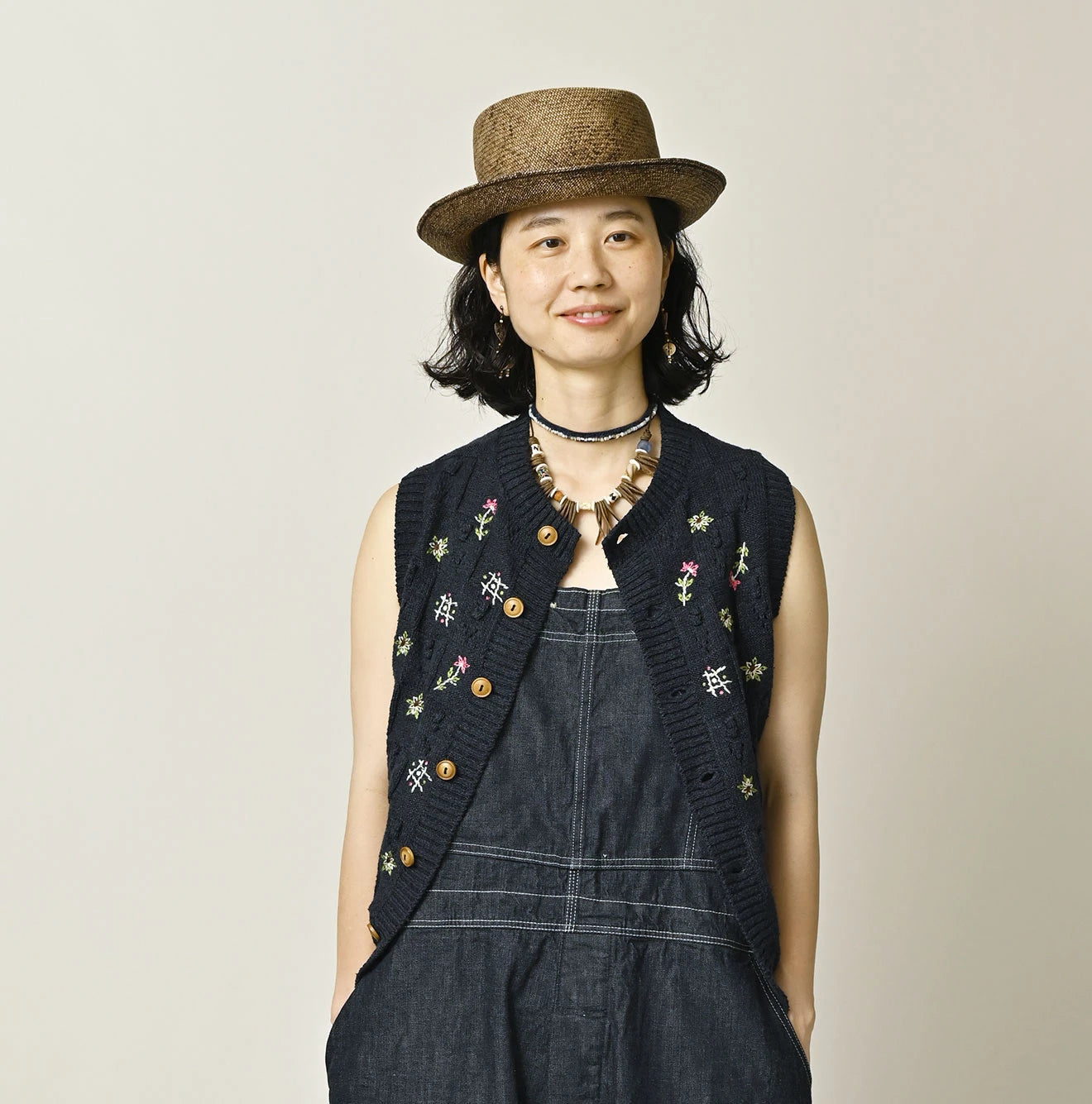 45R Indigo Bonbon Flower Vest - Image 3