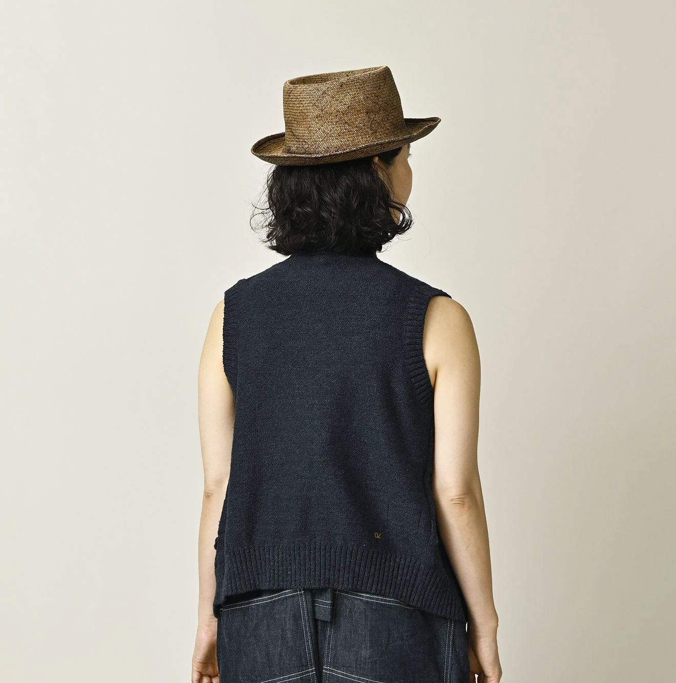 45R Indigo Bonbon Flower Vest - Image 5