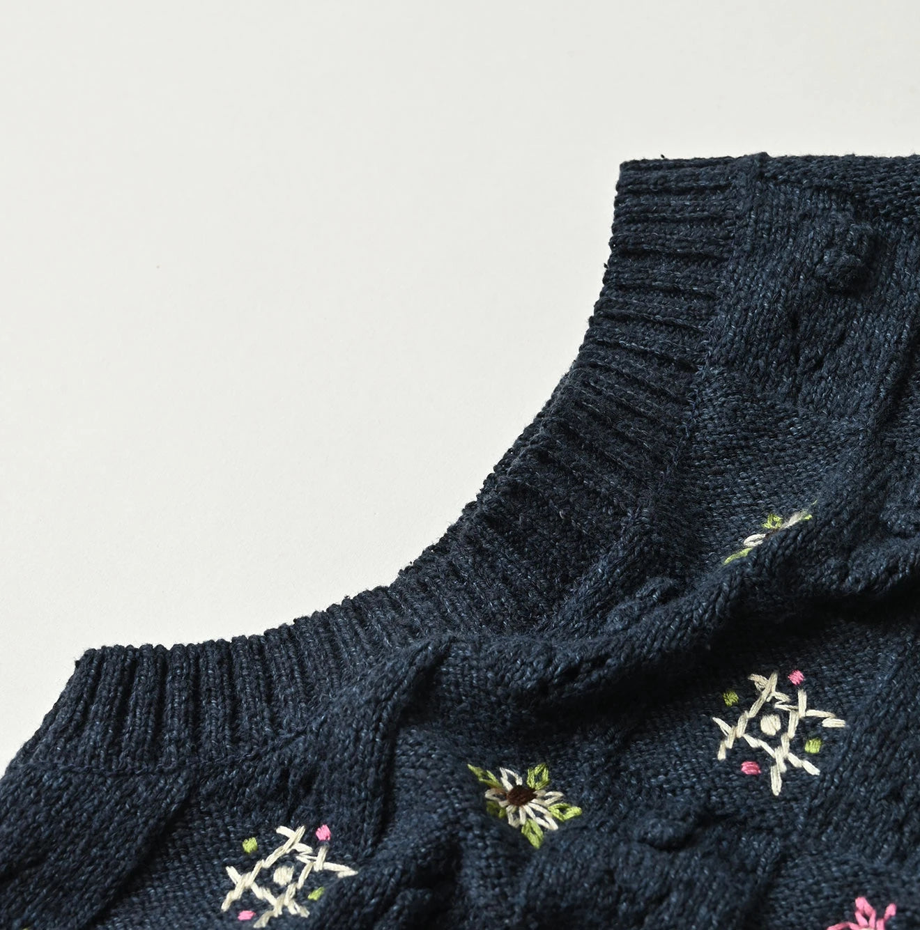 45R Indigo Bonbon Flower Vest - Image 14