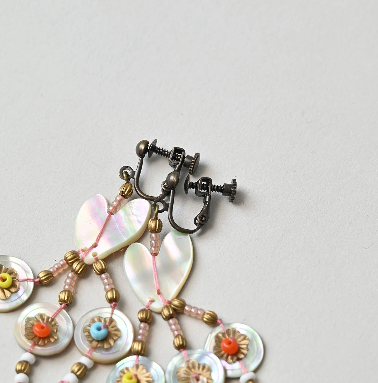 45R Shell Shell Earrings - Image 5