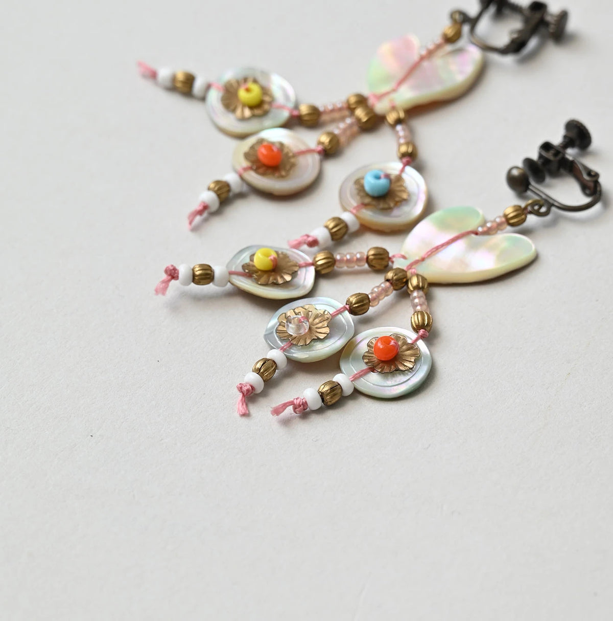 45R Shell Shell Earrings
