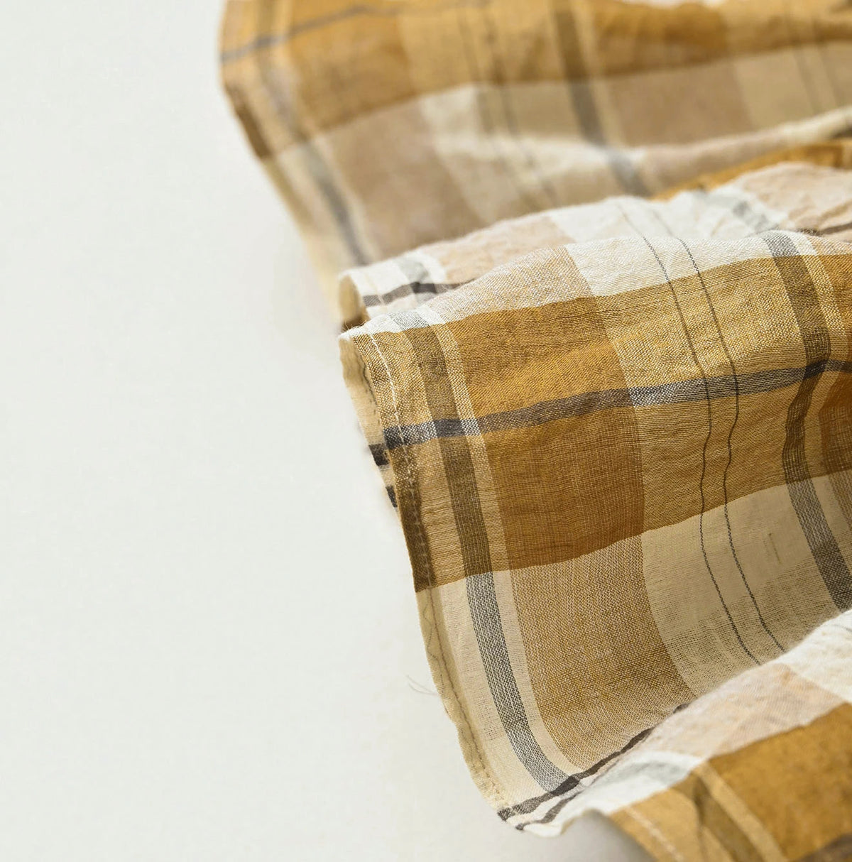 45R Feather Khadi Silk Check Large Petal