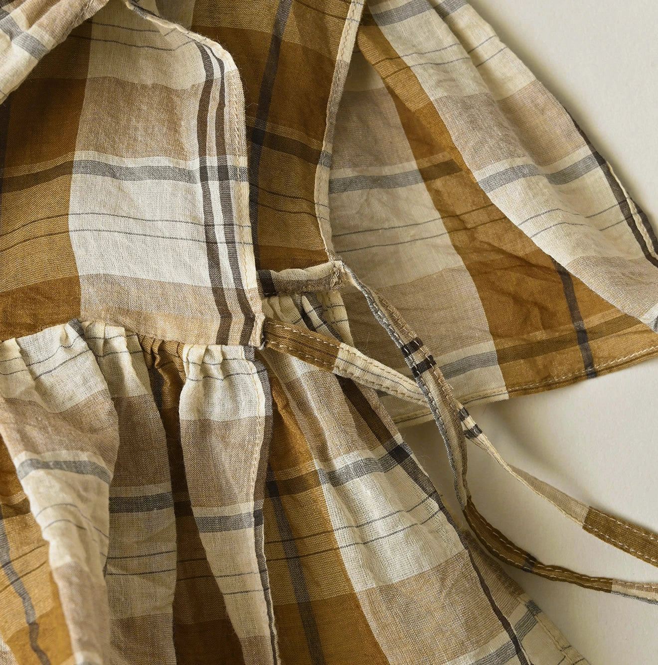 45R Feather Khadi Silk Check Large Petal - Image 22