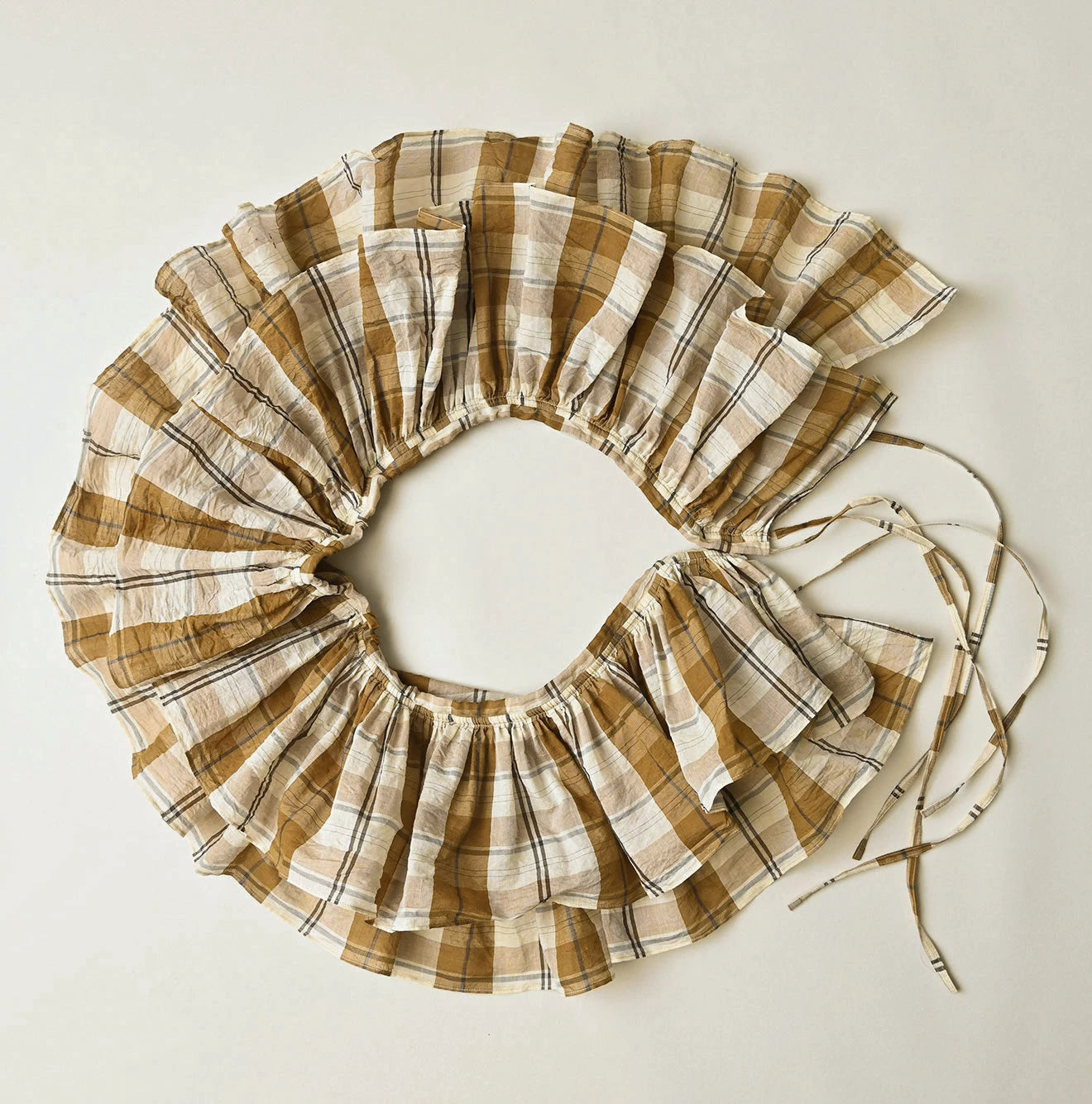 45R Feather Khadi Silk Check Large Petal