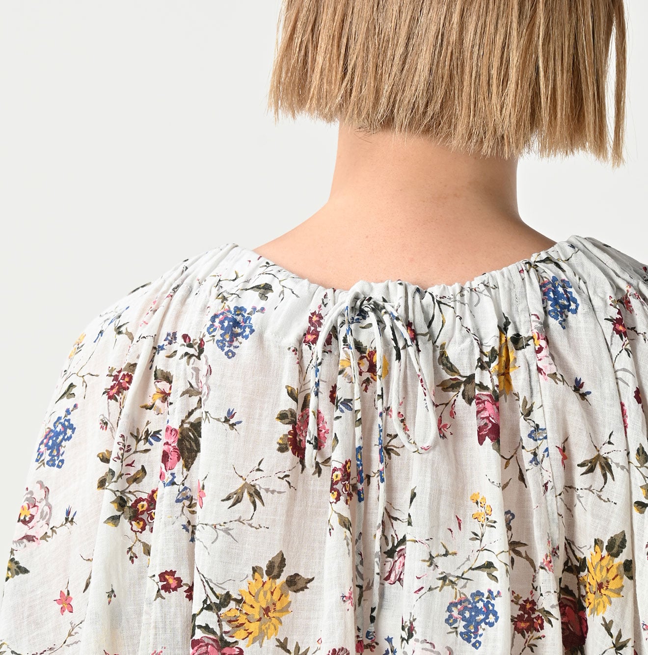 45R Gauze Antique Flower Shirring Blouse