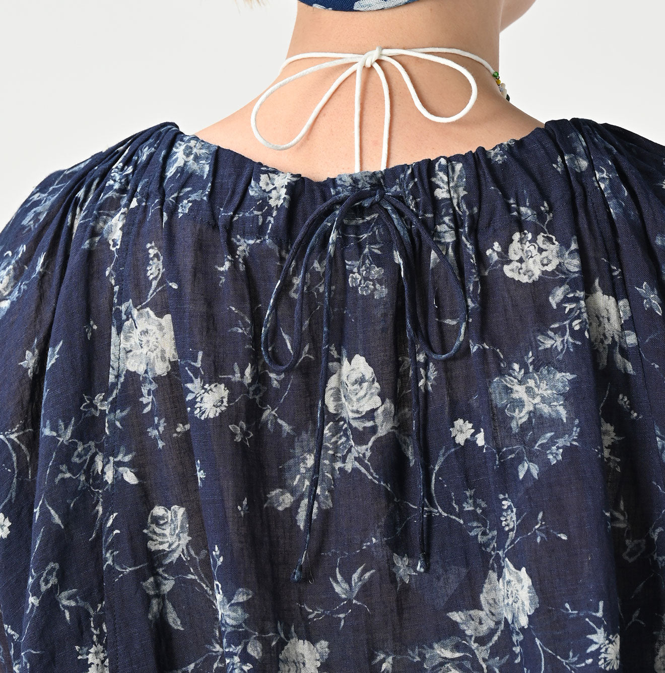 45R Gauze Antique Flower Shirring Blouse