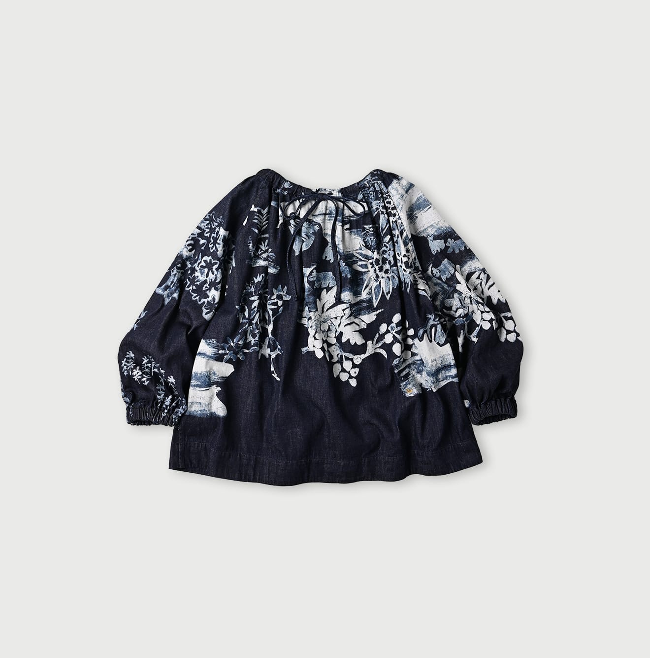 45R Indigo Wonderland Tucked Blouse