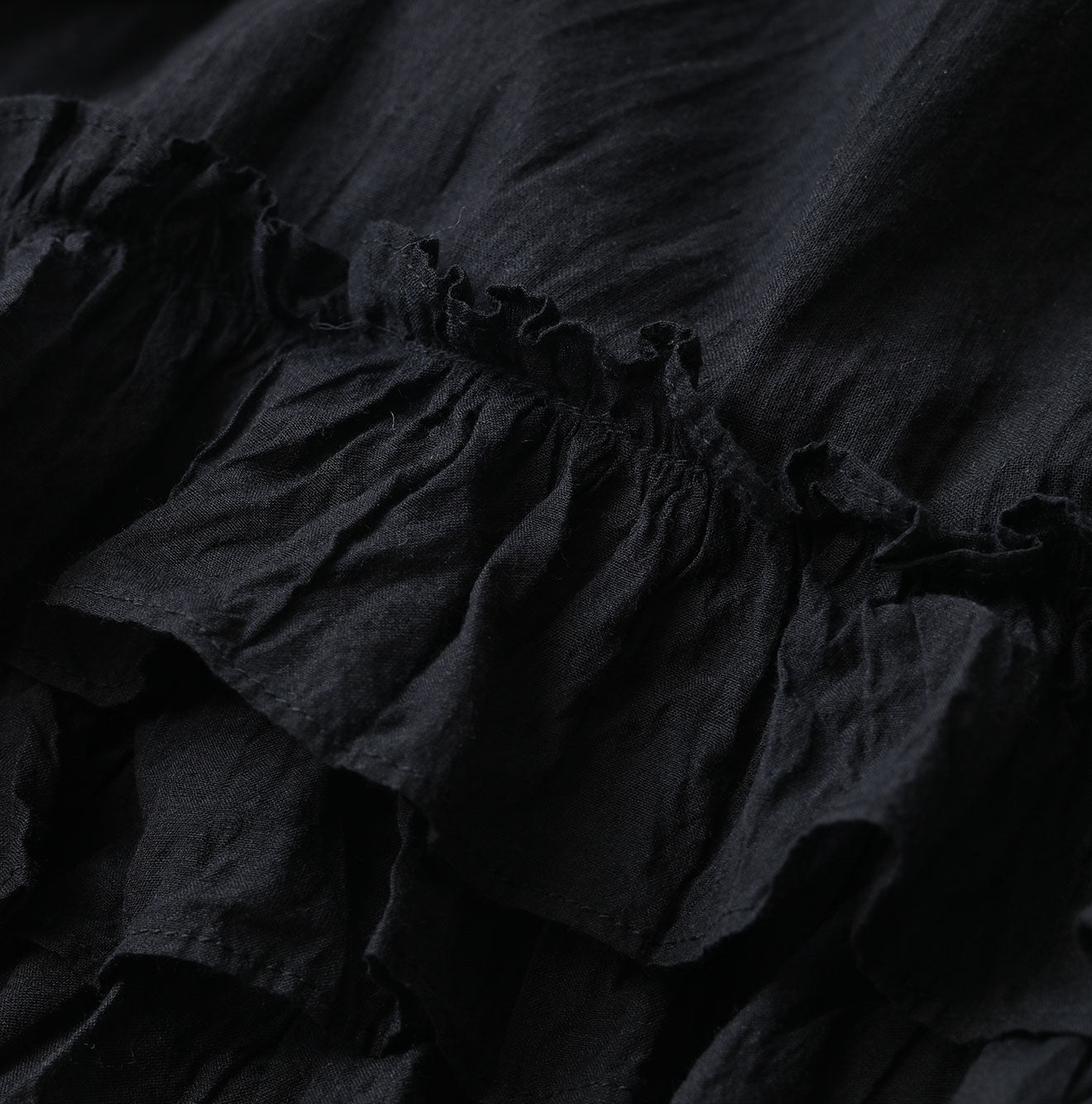 Khadi Feather Silk Peplum Frill de T-shirt - Image 15