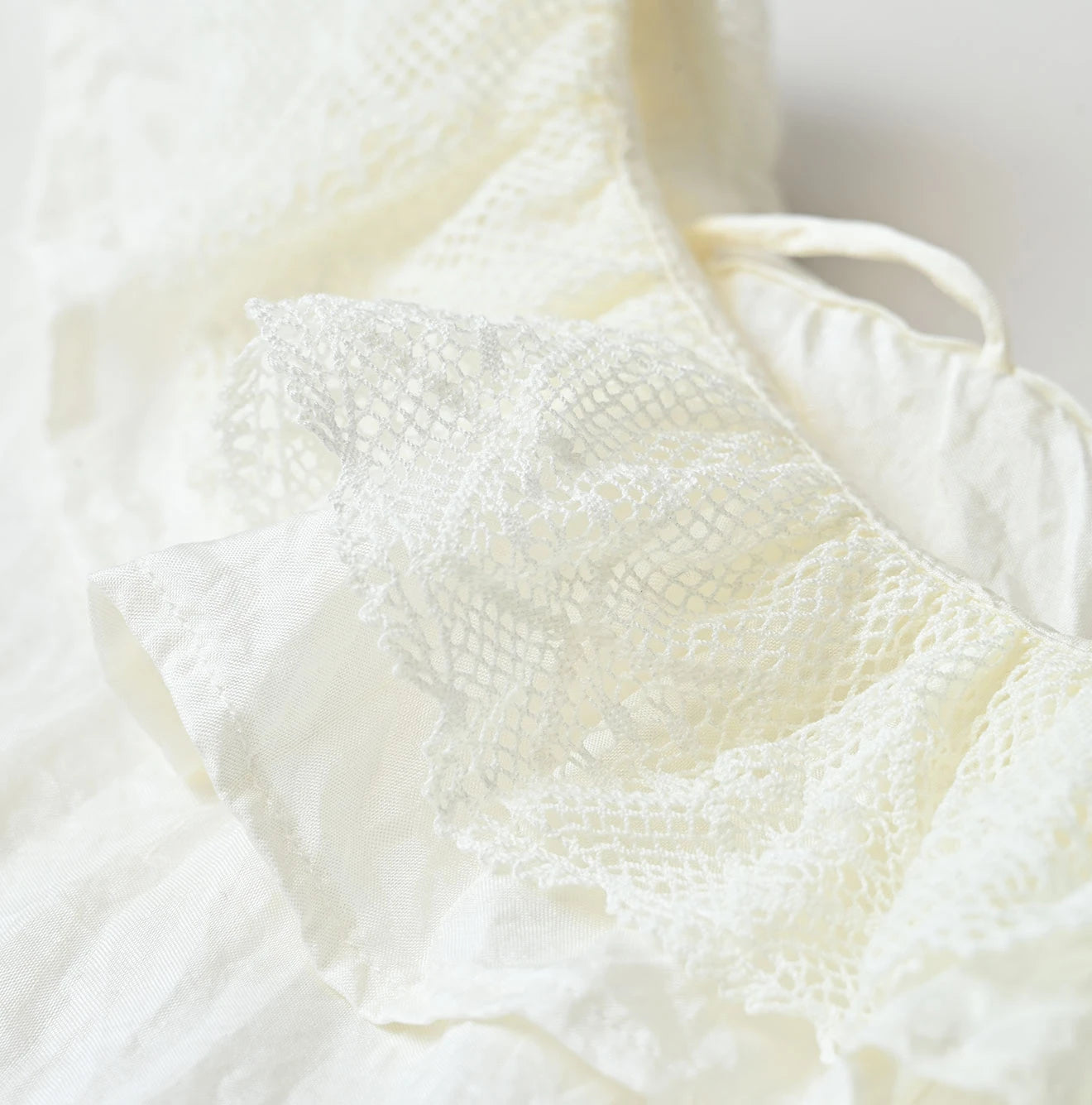 45R Ai Indigo Silk Frilled Collar Blouse - Image 11