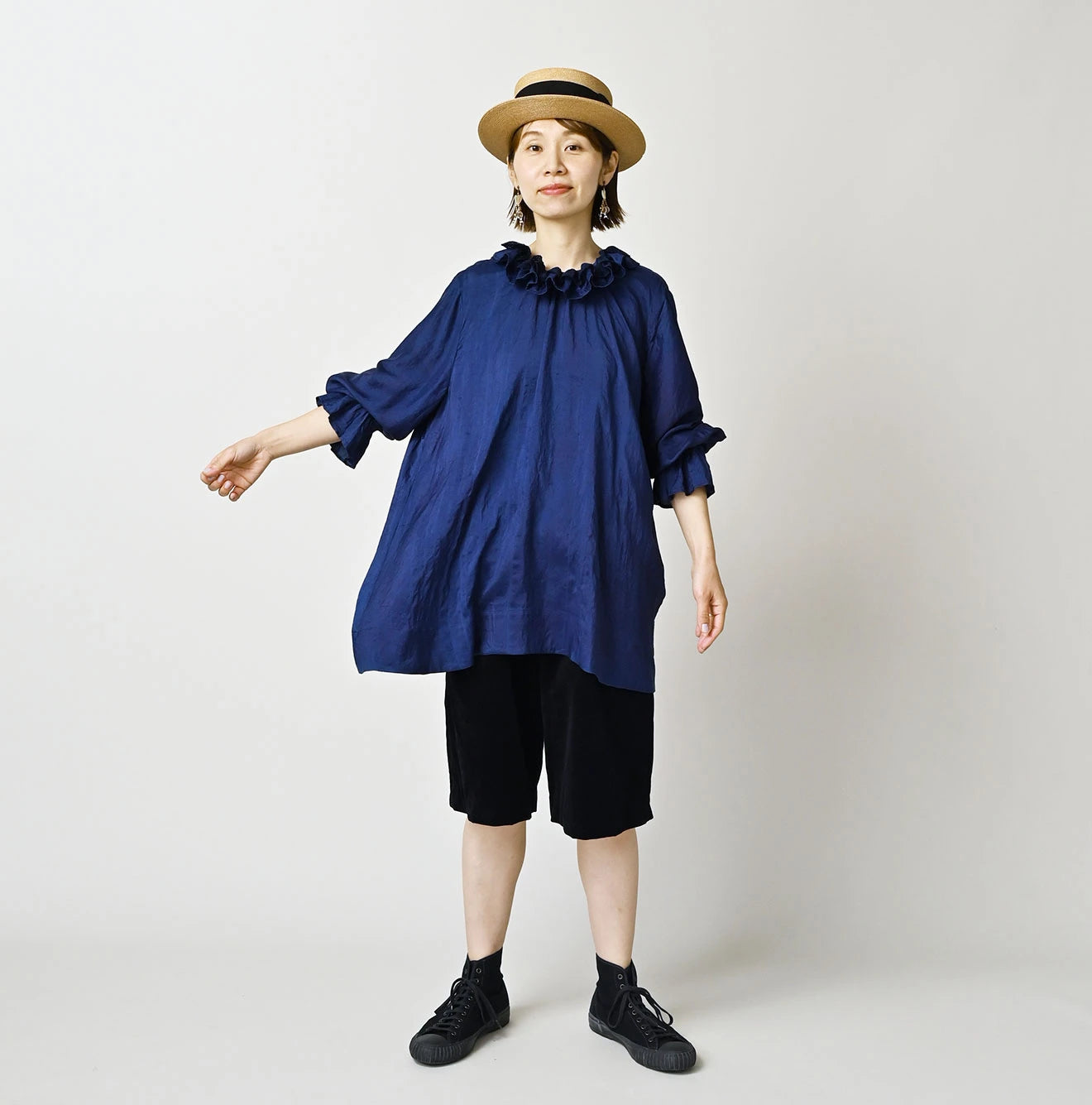 45R Ai Indigo Silk Frilled Collar Blouse - Image 2