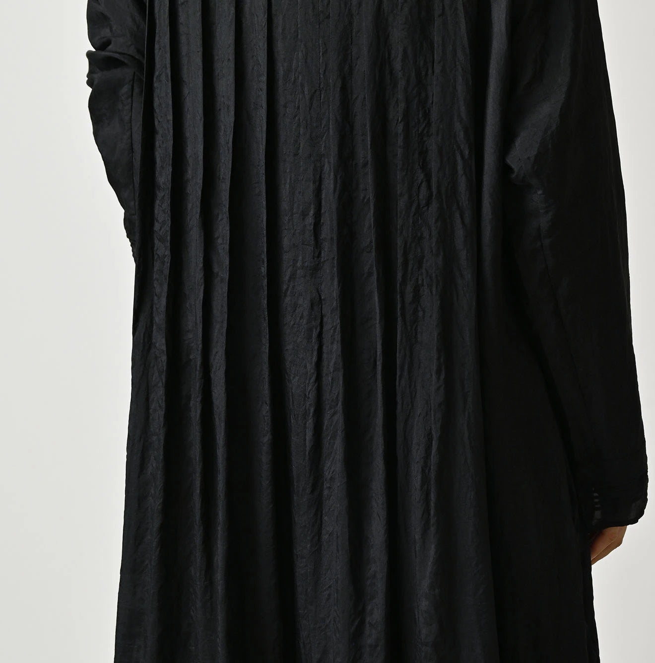 45R Silk Pintuck Dress - Image 11