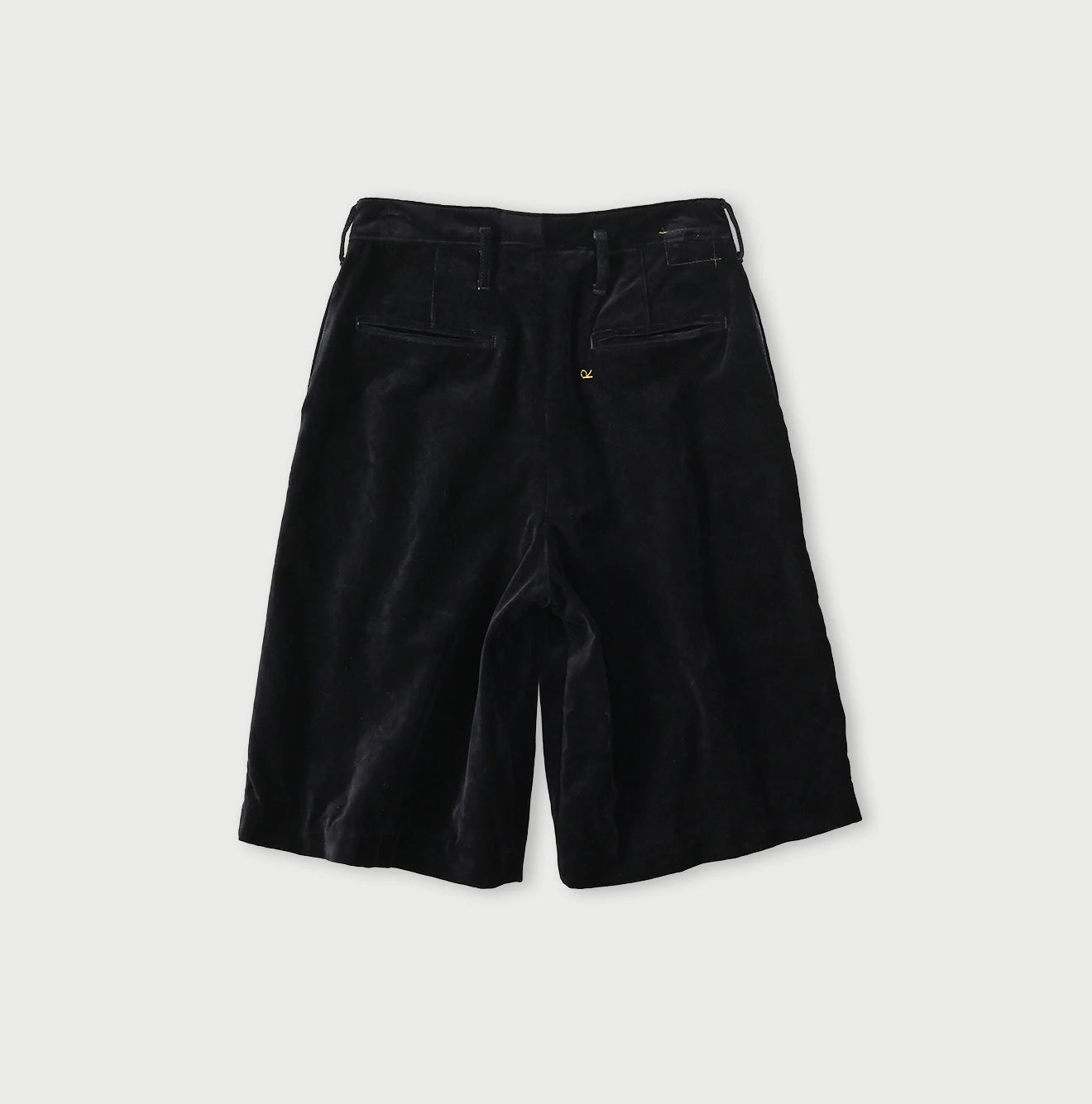 45R Indigo Velvet Lucie Bermuda Pants - Image 11