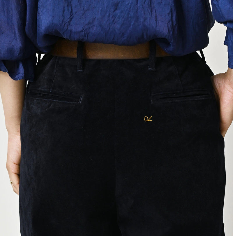45R Indigo Velvet Lucie Bermuda Pants - Image 9