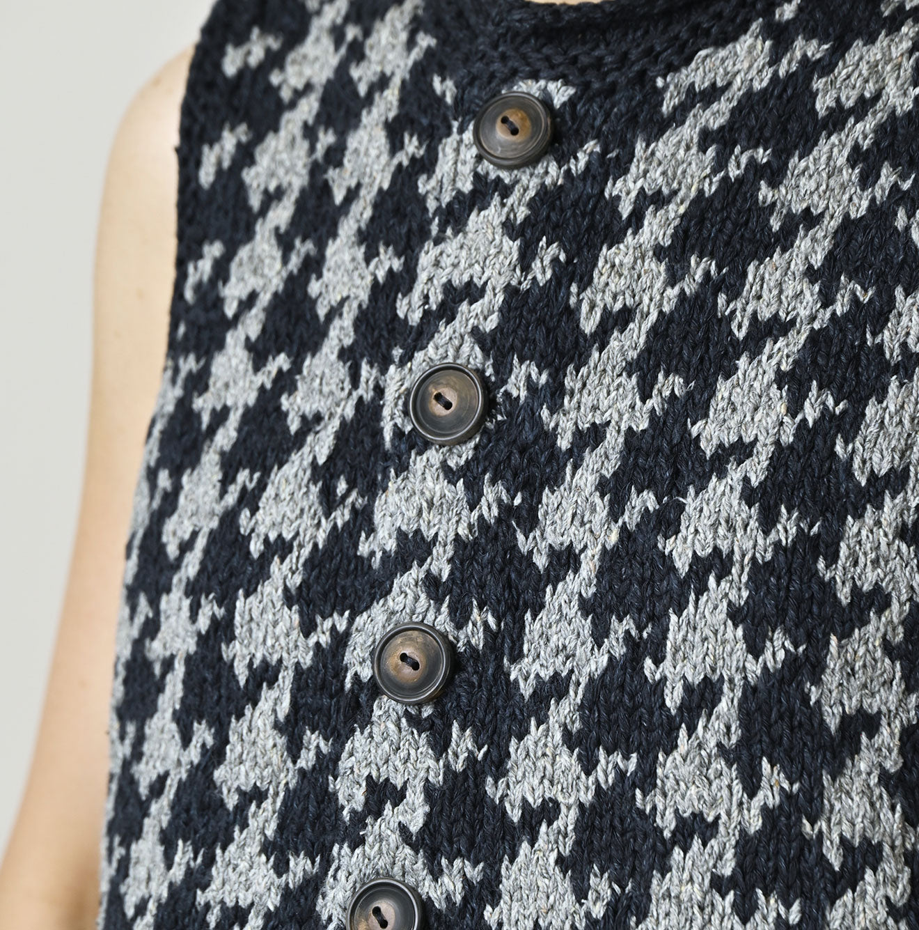 Indigo Houndstooth Vest - Image 8