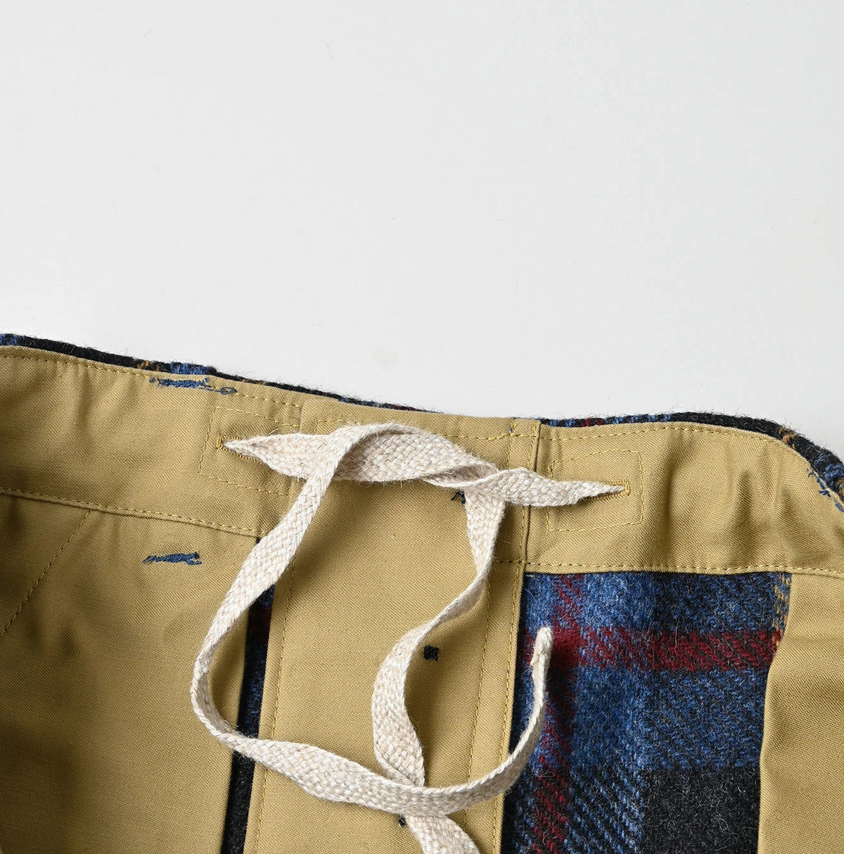 45R Wool Tartan Cargo Skirt - Image 18