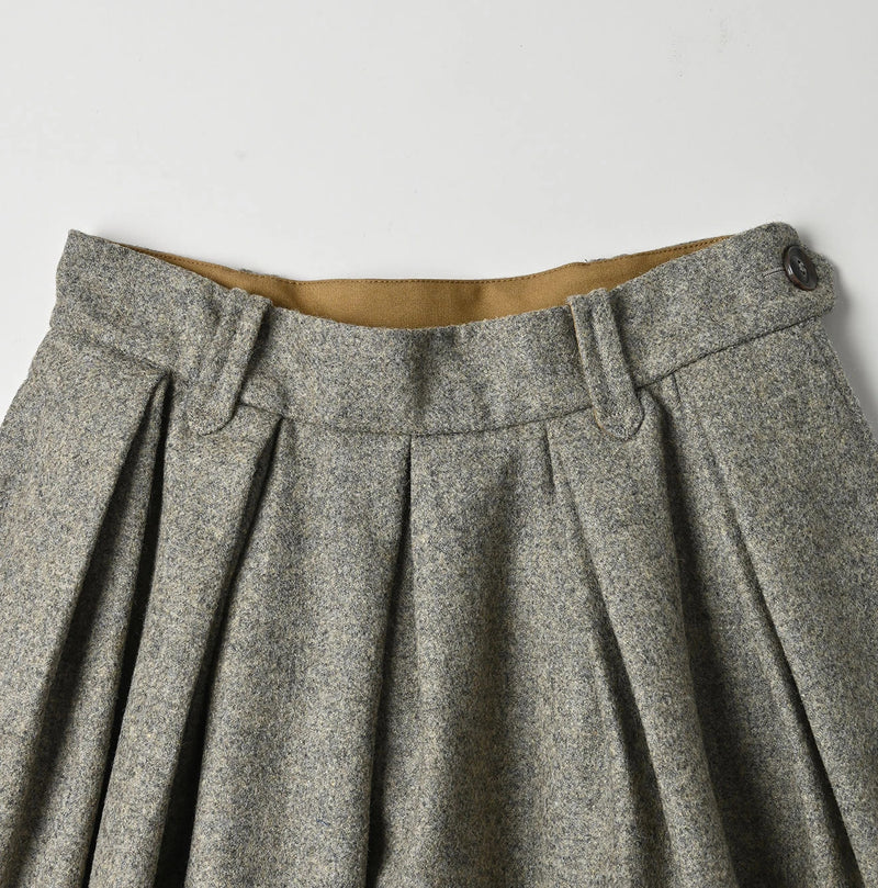 45R England Flannel Tuck Skirt - Image 12