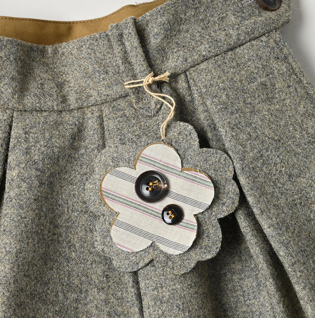45R England Flannel Tuck Skirt