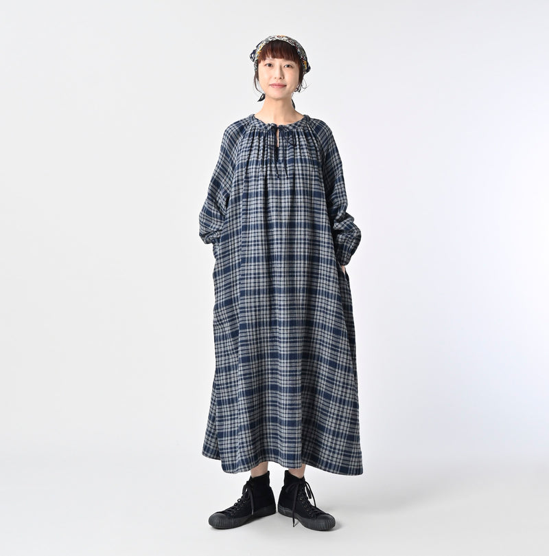 45R Indigo Fuwauwa Double Woven Shirring Dress