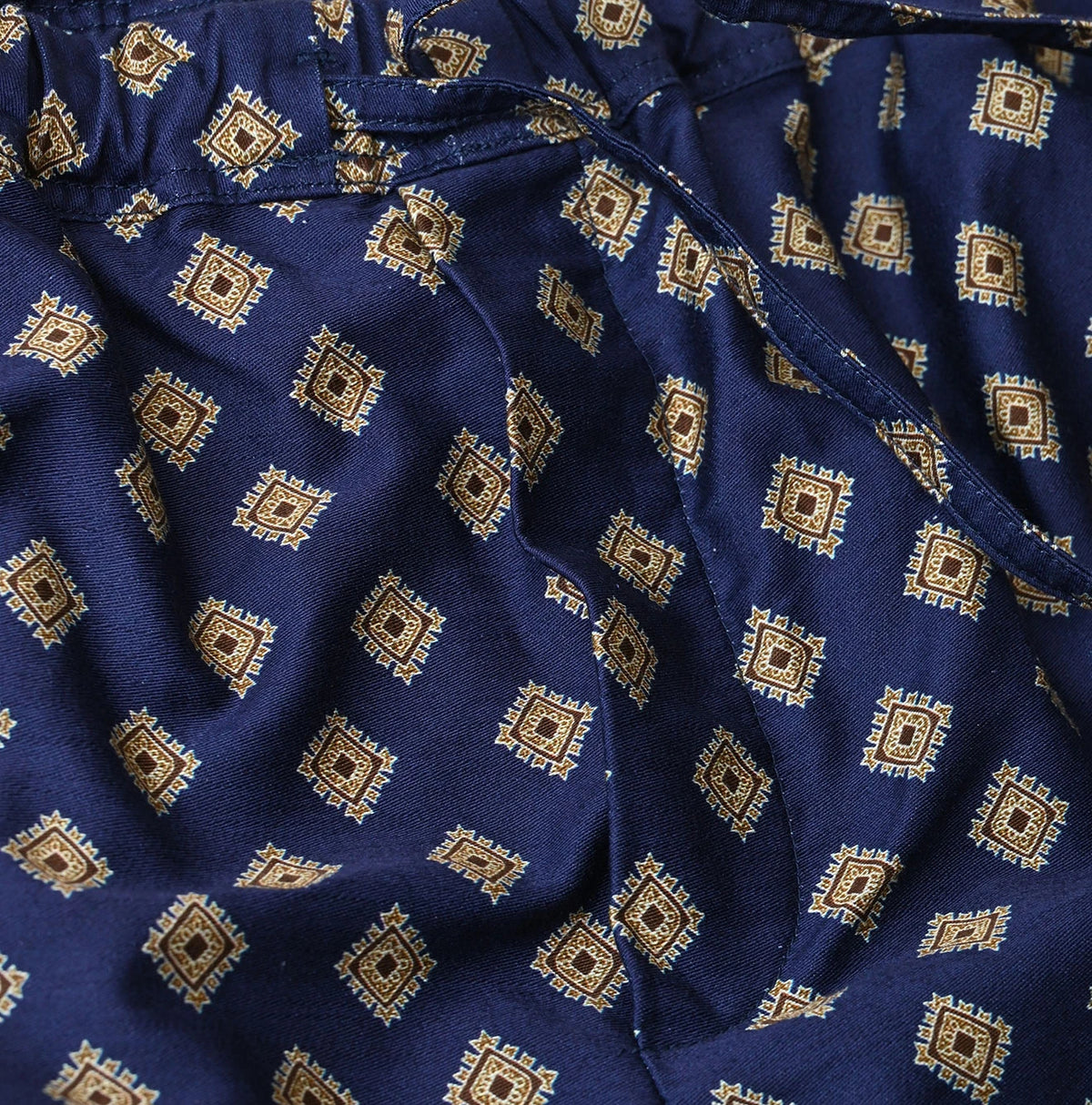 45R Square Komon Easy Pants - Image 16