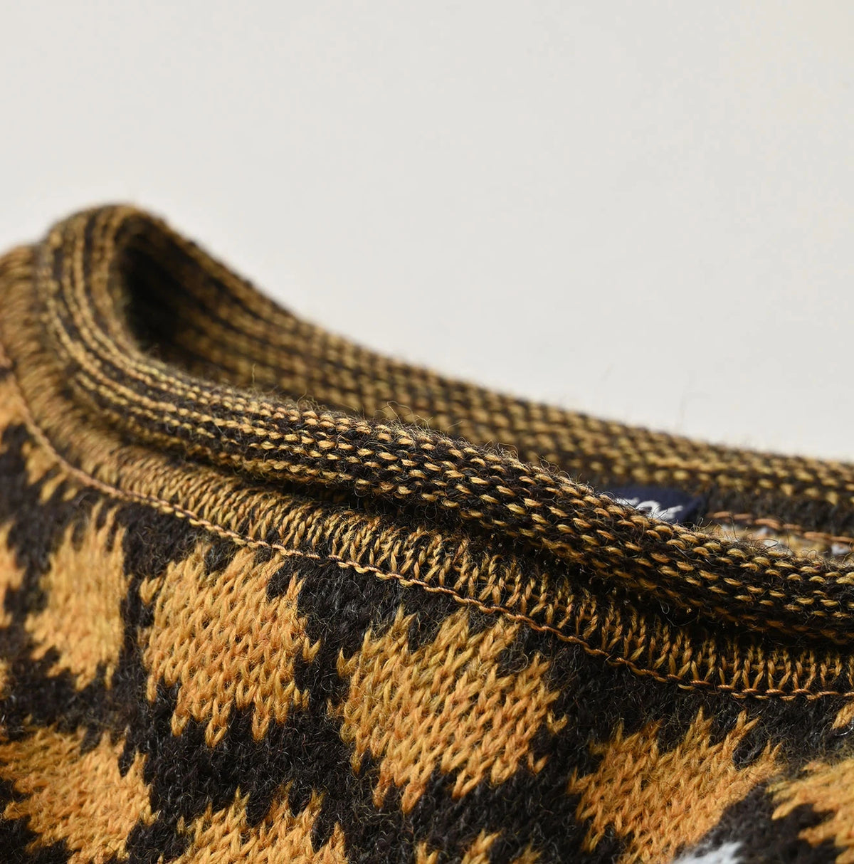 45R Saijiki Igaguri Komon Sweater - Image 17