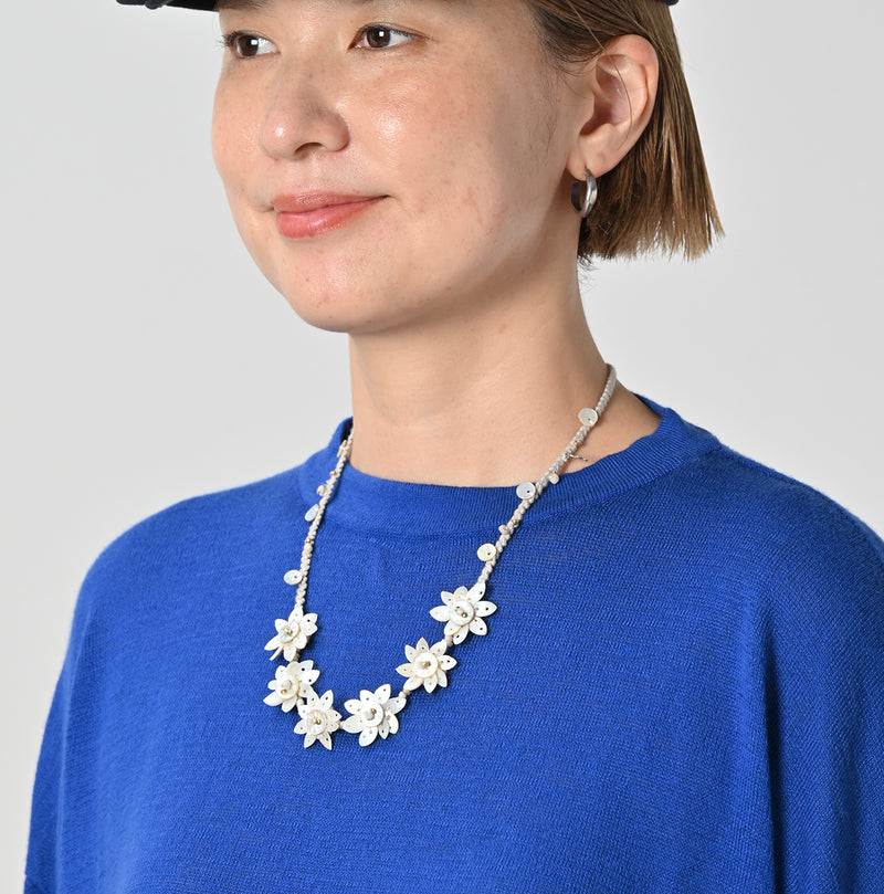 Sun Shell Flower Choker - Image 3