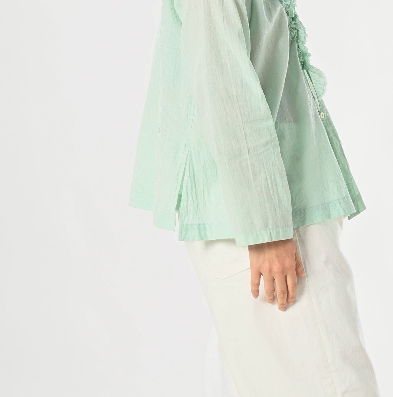 45R Khadi Frilled Cachecoeur