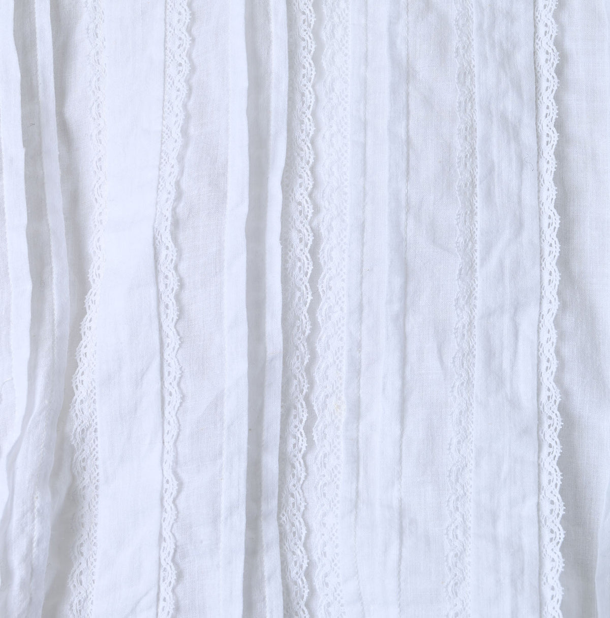 45R Khadi Tuck Lace Blouse